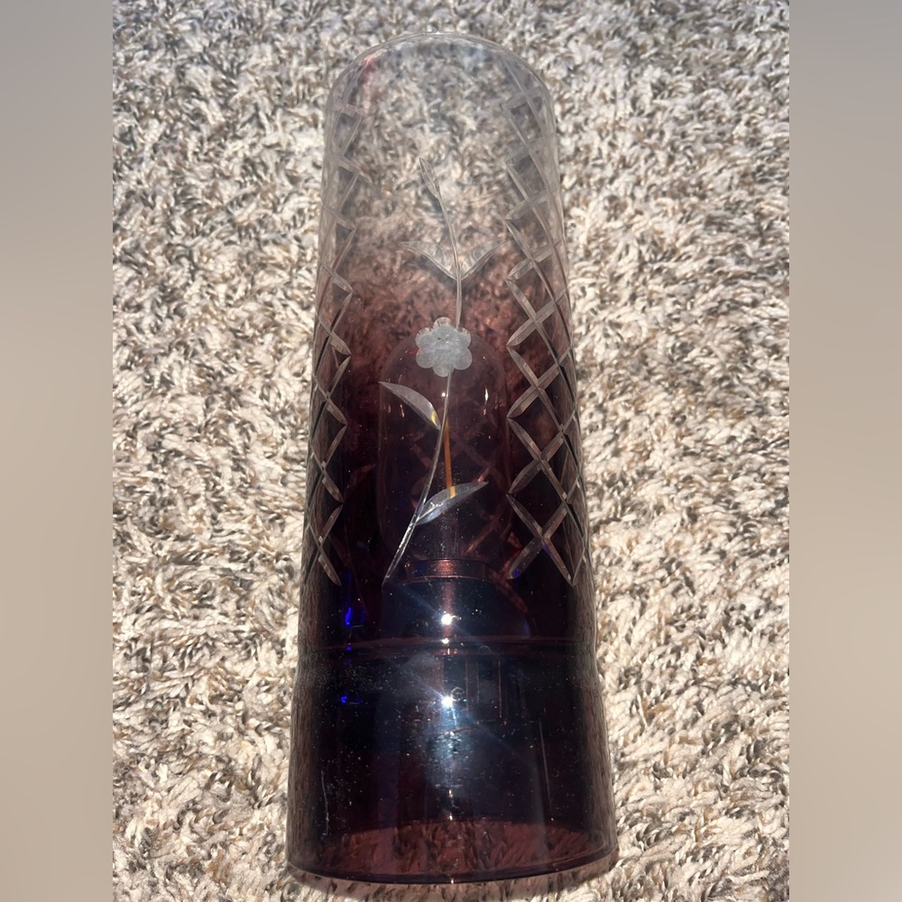 Super pretty lamp.